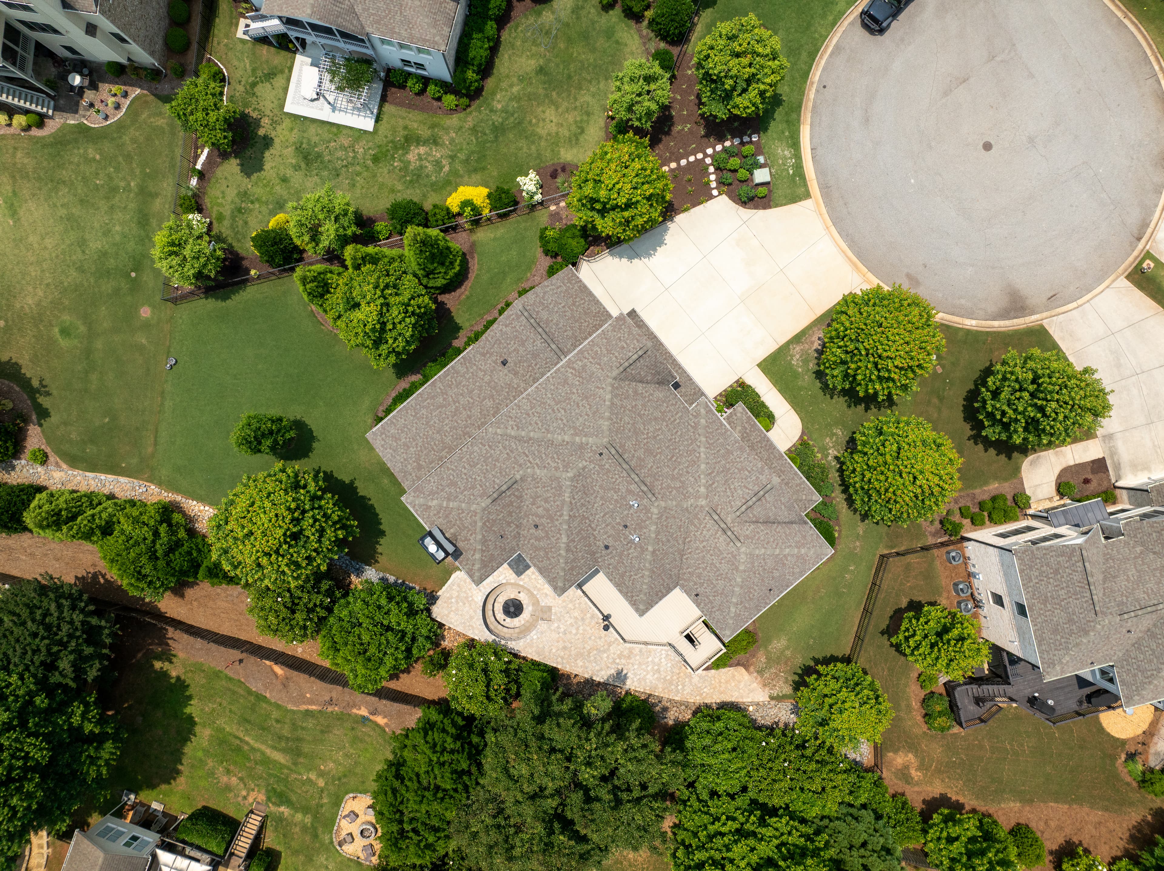 House 2 image 3